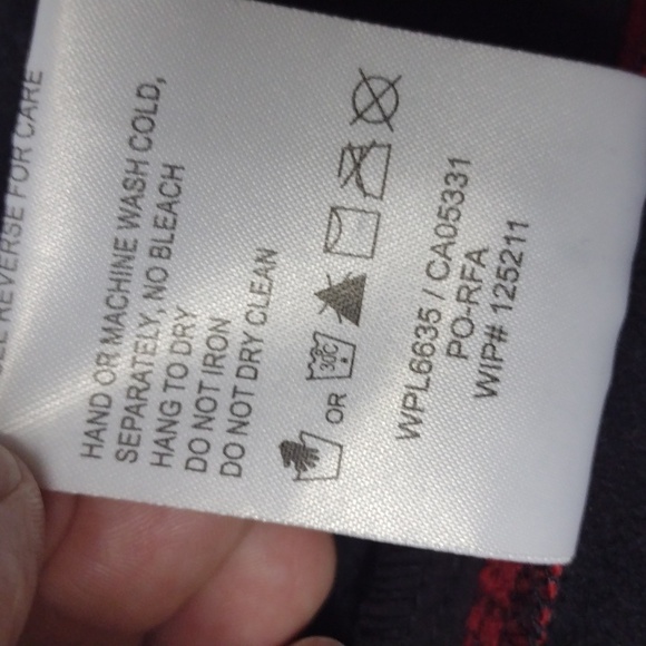 Woolrich Plaid Red and Black Women's XL Vest - Picture 9 of 9